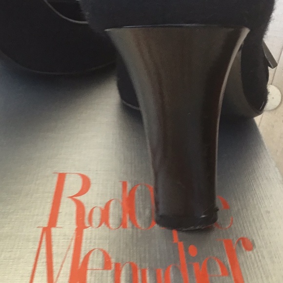 Shoes - Picture 5 of 5